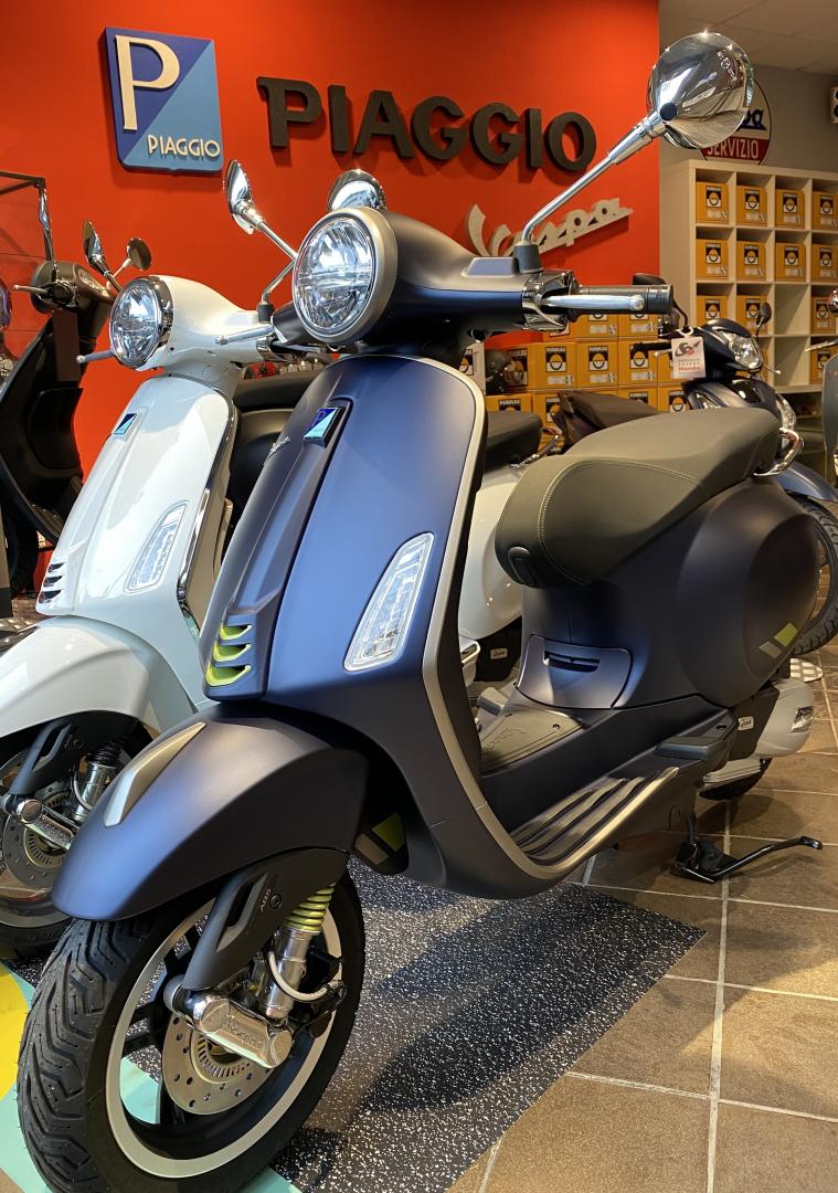 Vespa Primavera 125 a 5265 €