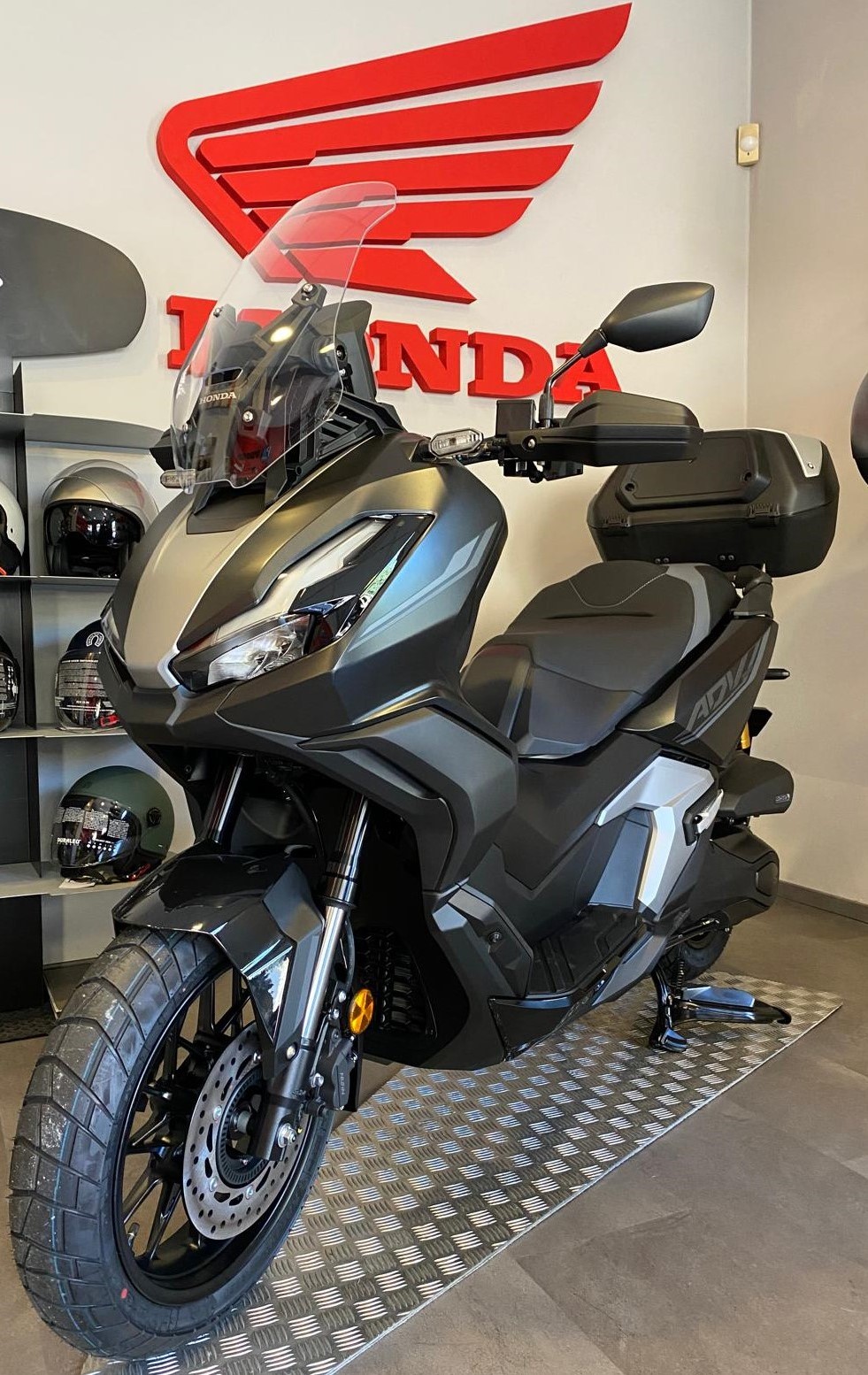 Honda ADV 350 a 7000 €