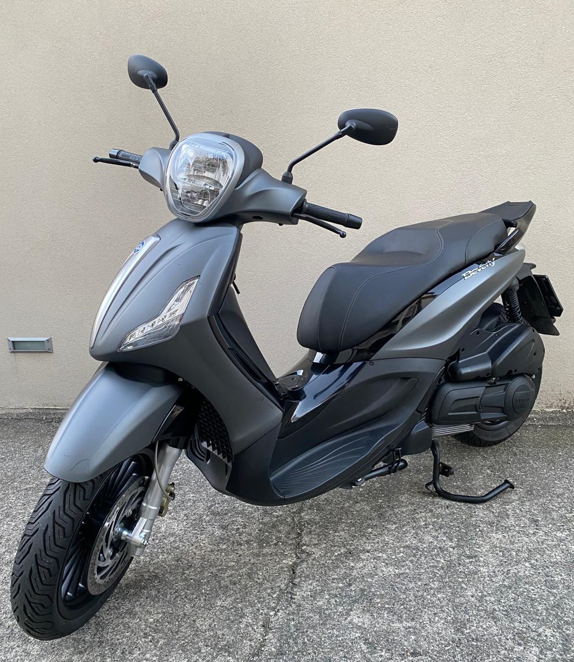 Piaggio BEVERLY 300 I.E. a 2450 €