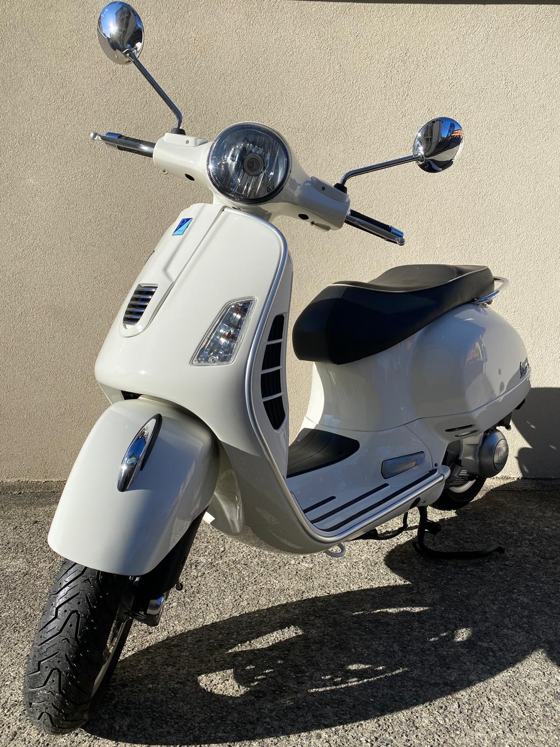 Vespa GTS 300 Super a 3200 €