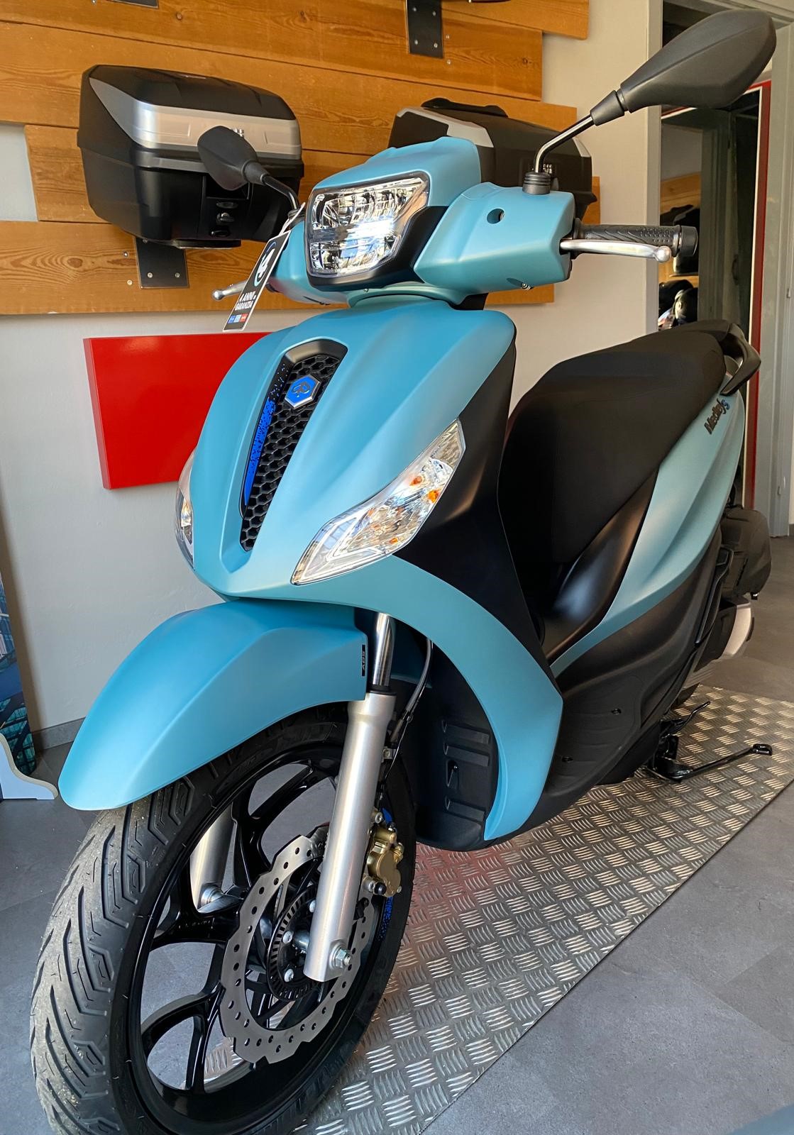 Piaggio Medley 125 a 3650 €