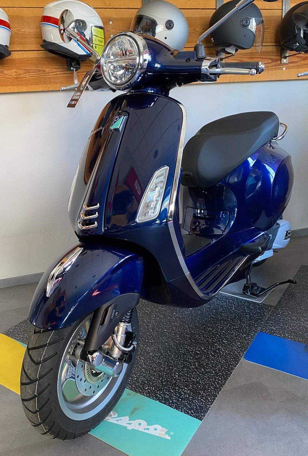 Vespa Primavera 125 a 5400 €