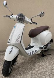 Vespa Primavera 150