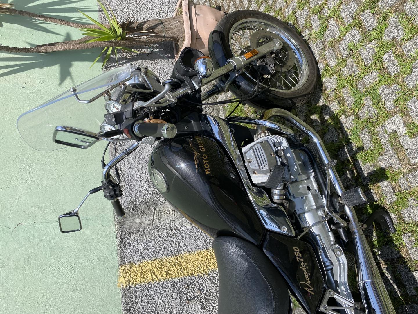 Moto Guzzi NEVADA 750